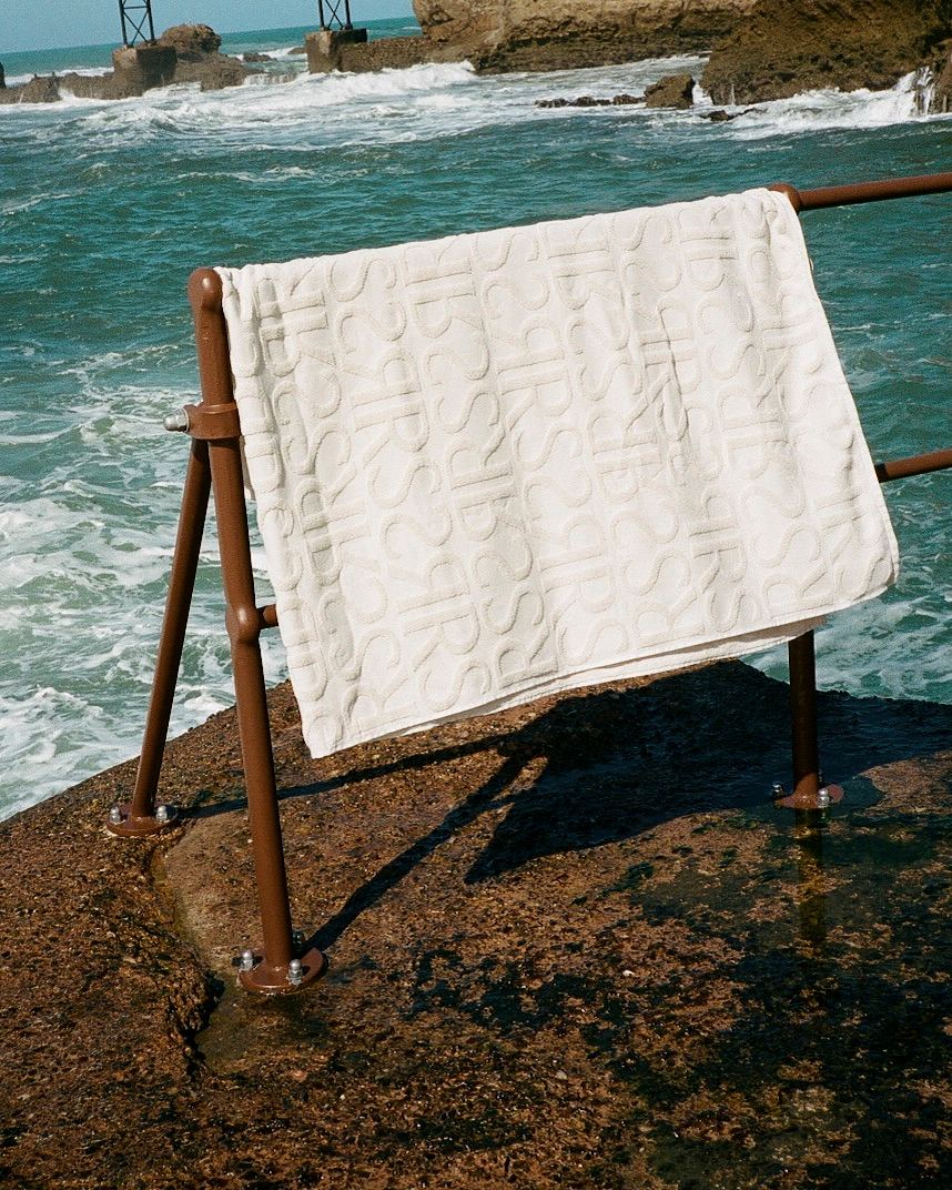 Monogram beach towel - Beach towel 100x180 cm I Ivory