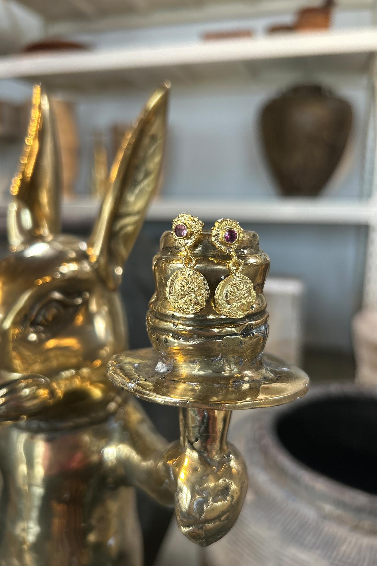 Coin Earring - Nafsu I Gold w/ Purple Stone