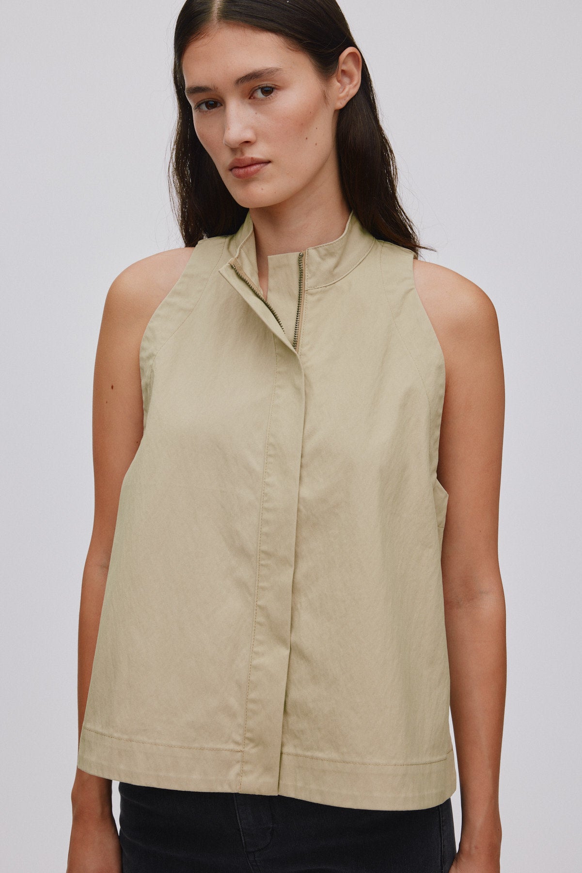 Kaley - Utility halter top I Sand