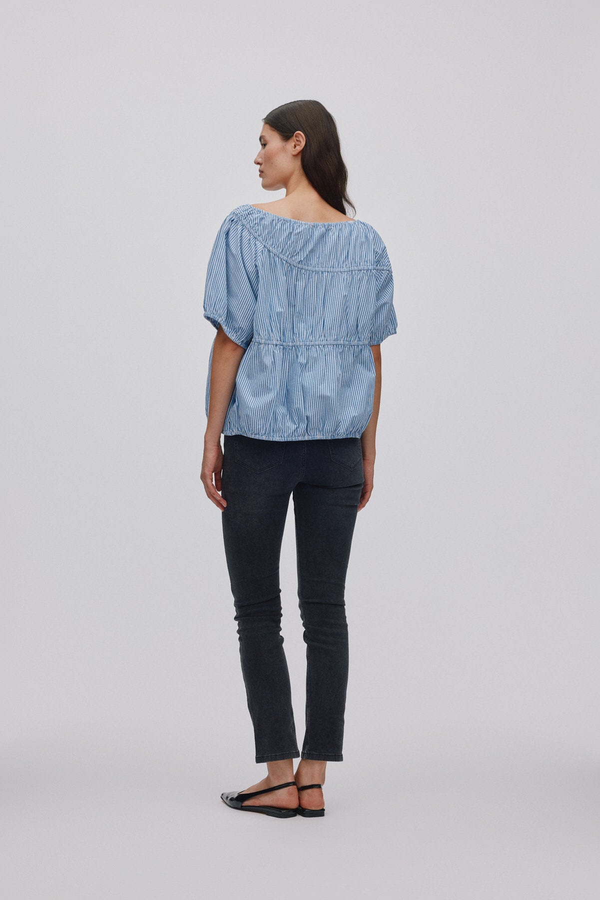 Lotte - Quilt stripe elasticated top I Blue white stripe