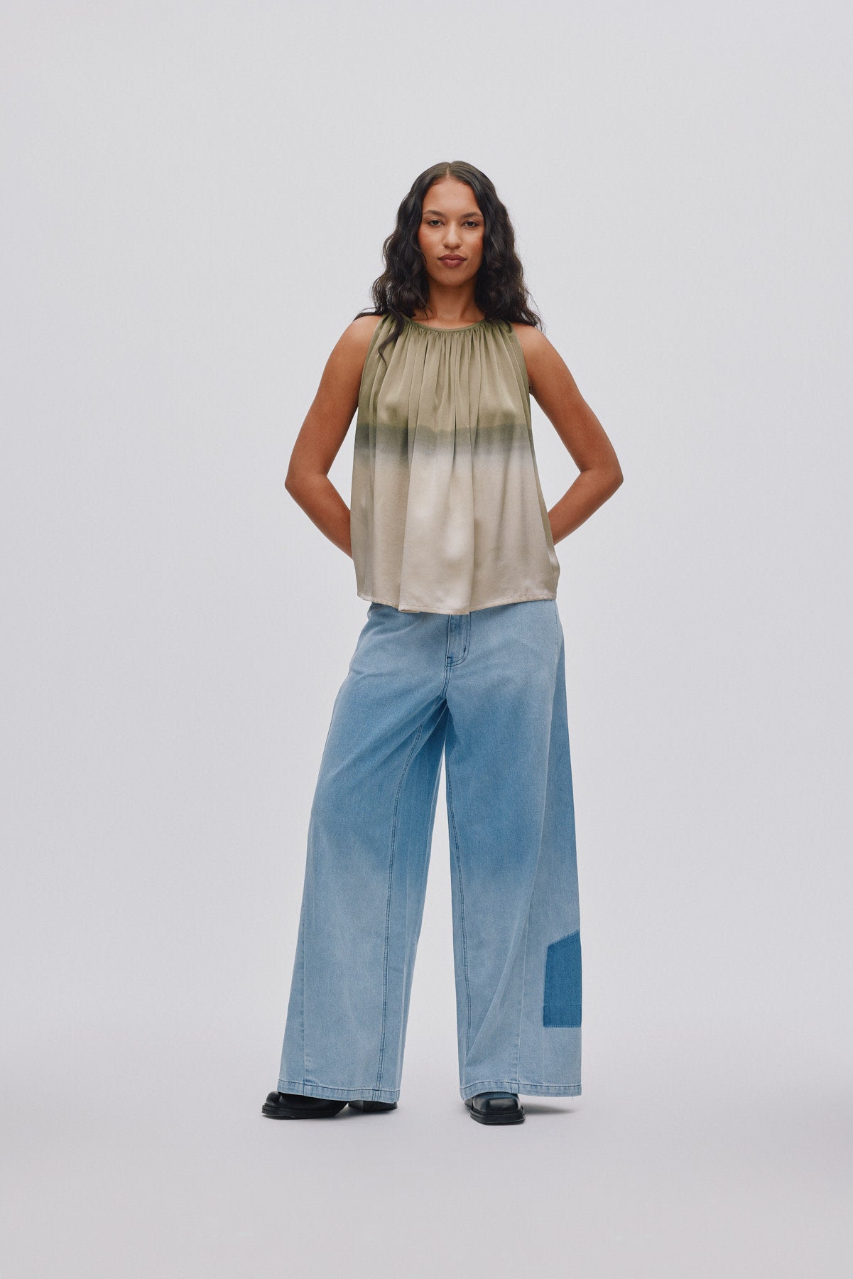 Sabel - Horizon gathered halter top I Cement combo