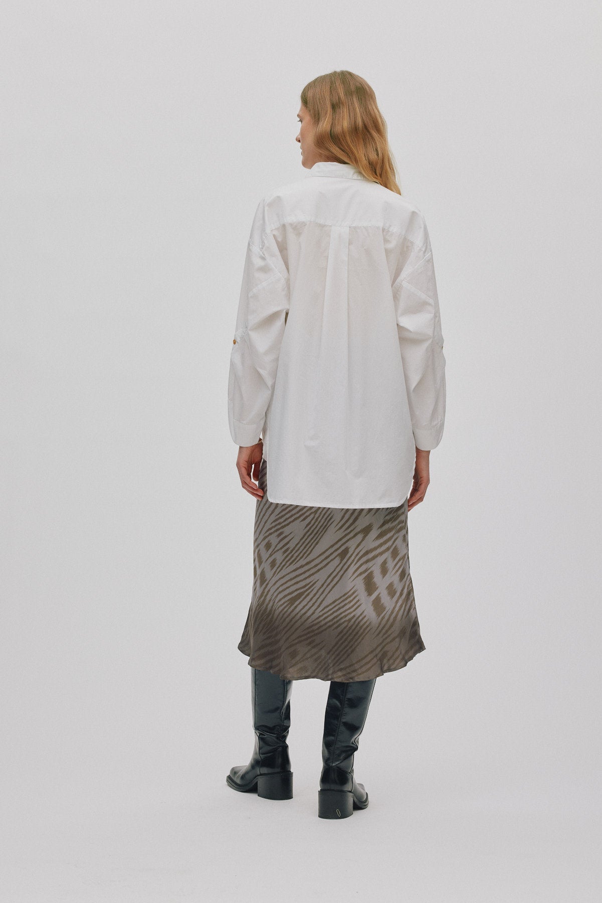Susan - Poplin twist cuff OS shirt I White