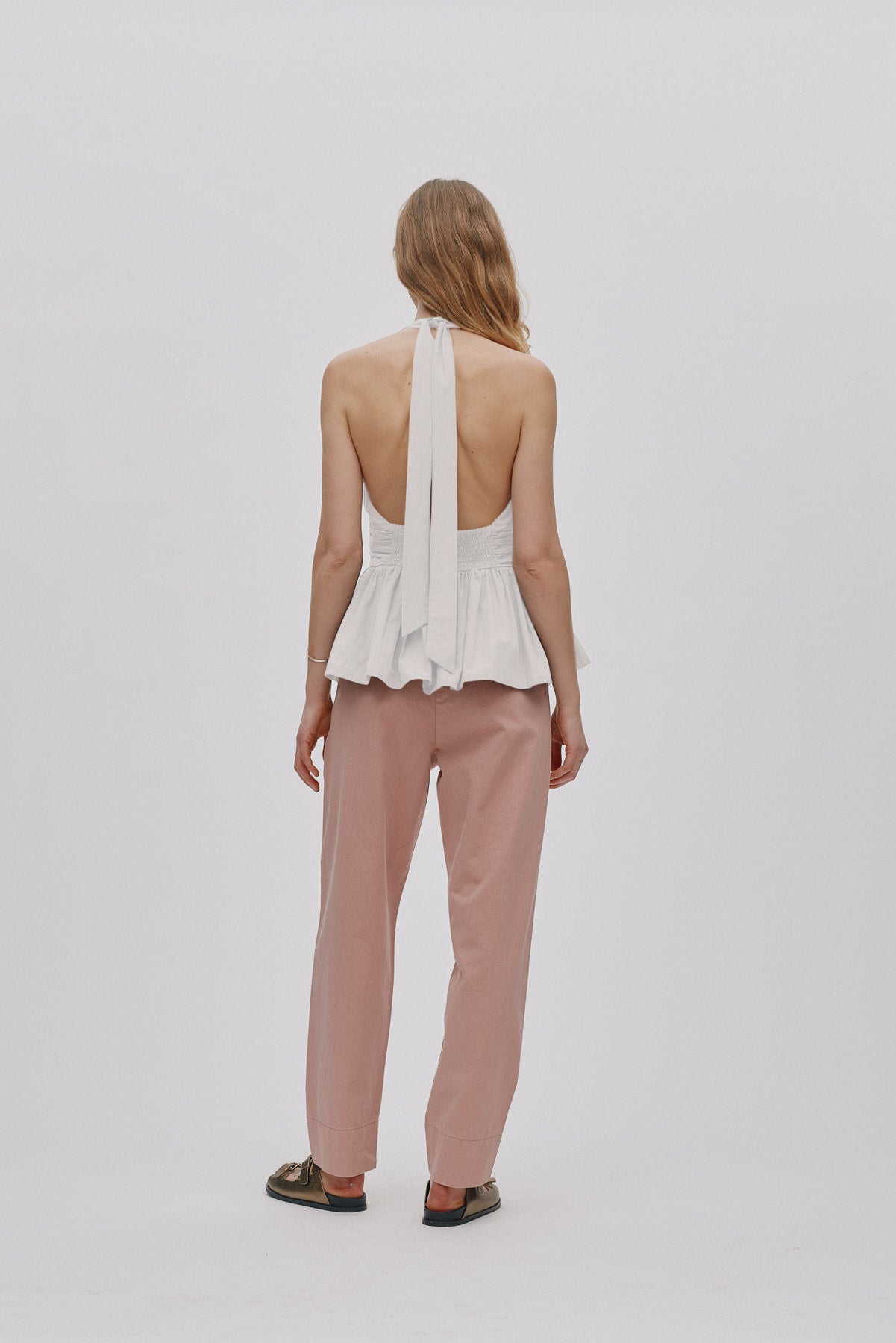 Raina - Texture canvas pleat pants I Soft rose