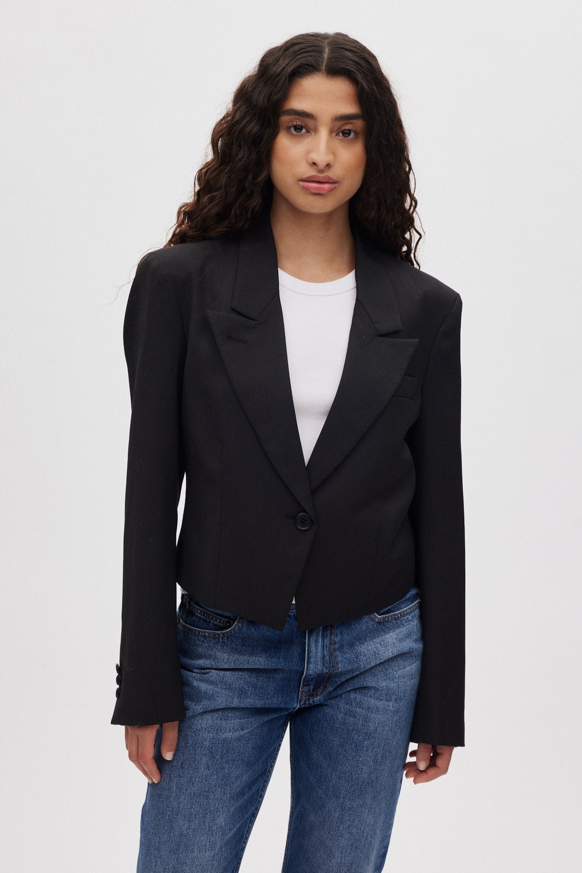 Tamar - Smooth tailoring short jacket I Black