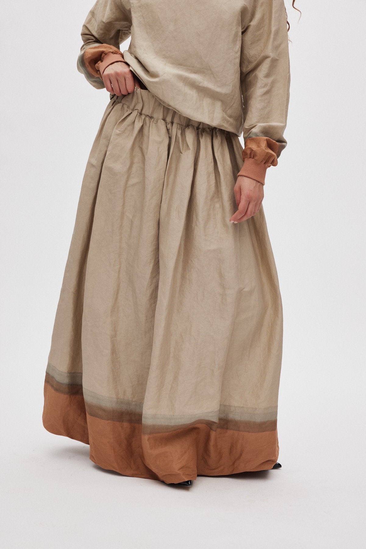 Almas - Horizon full skirt I Silver/rust