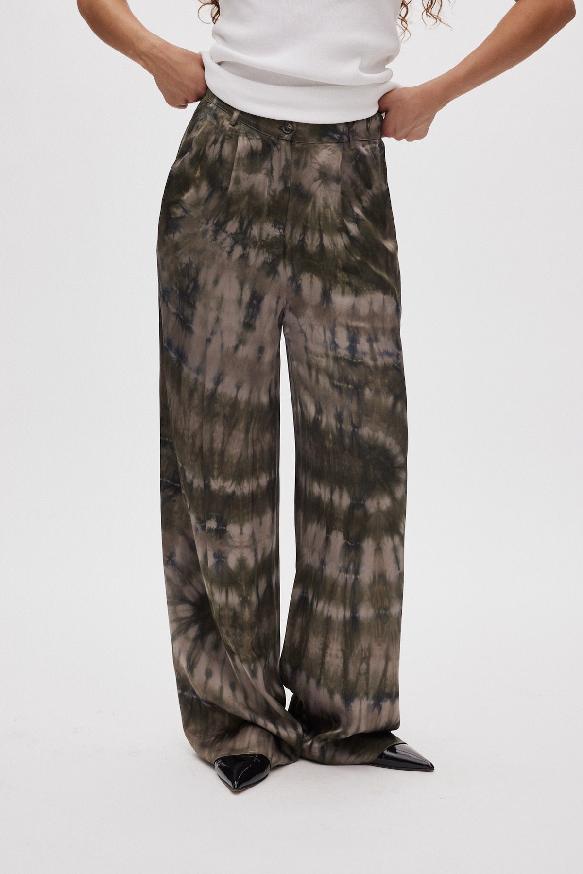 Briana - Lava pleat wide pants I Grey green combo