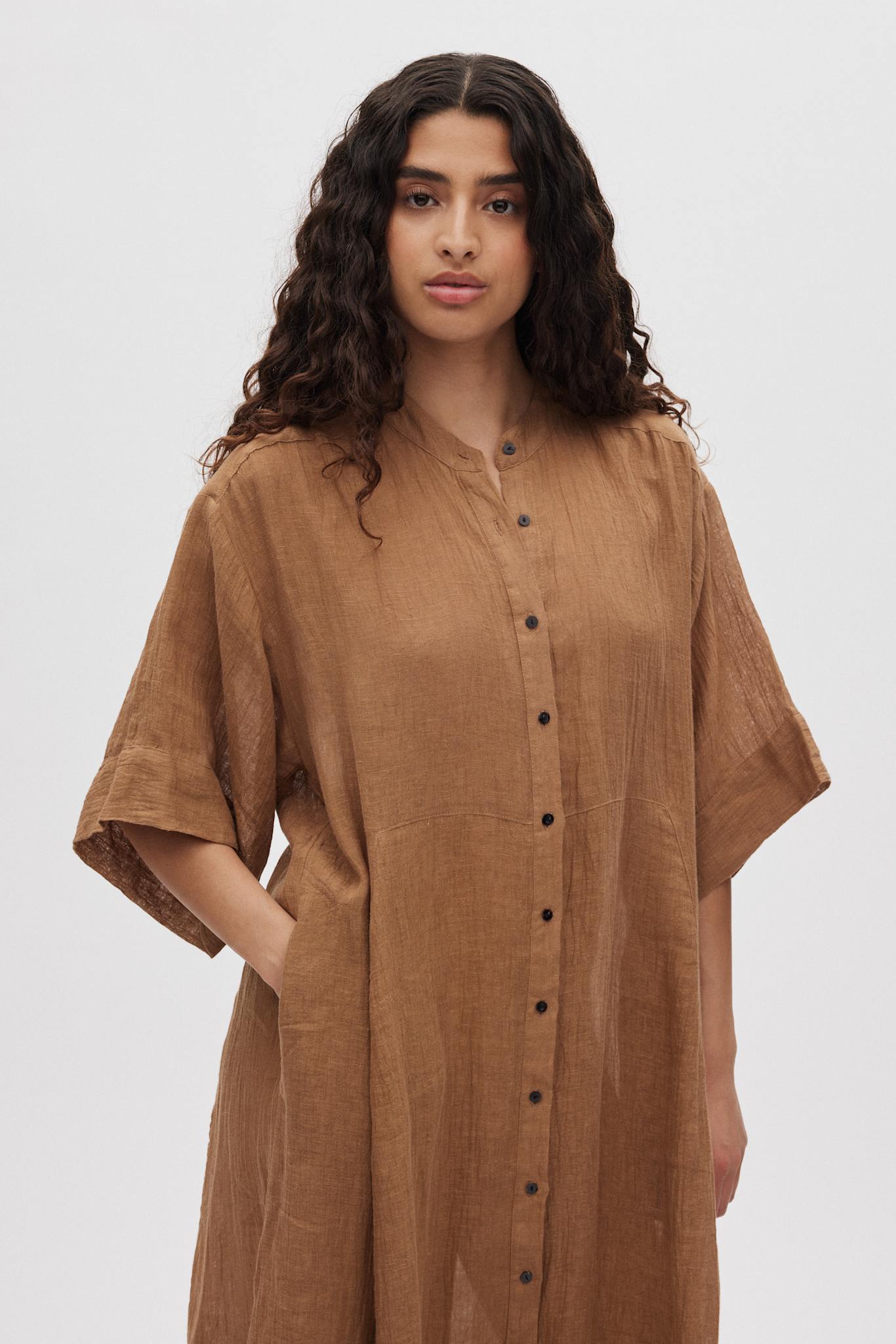 Susi - Crinkled long kaftan I Walnut