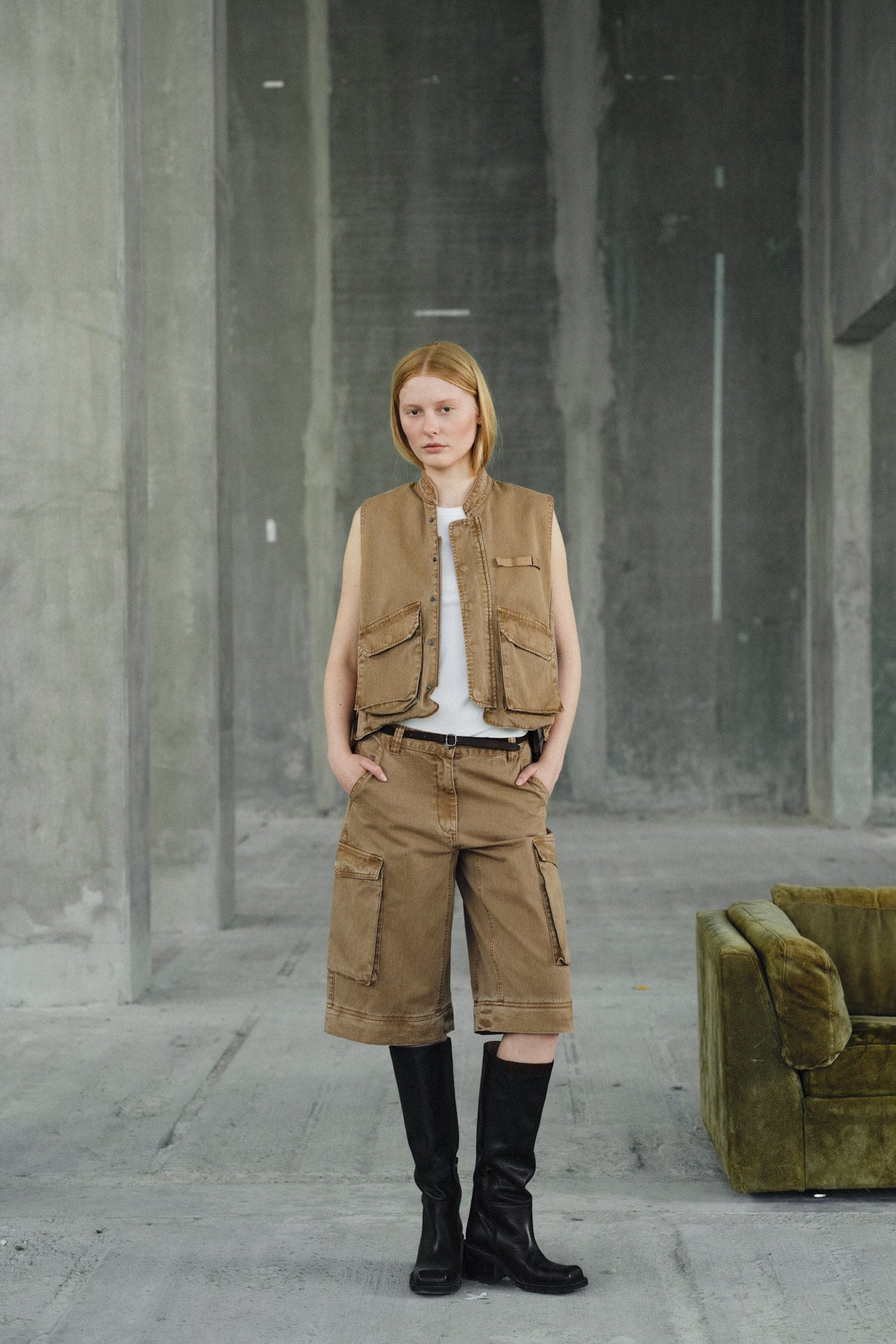Beena - Canvas vest I Washed tobacco