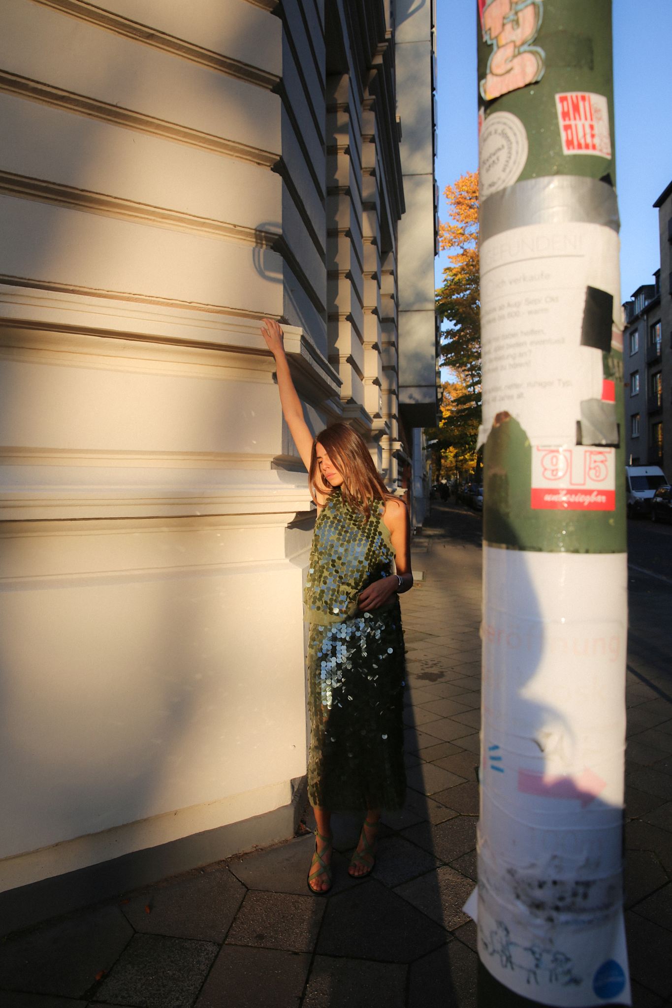 Lior - Clover sequins pencil skirt I Army Green
