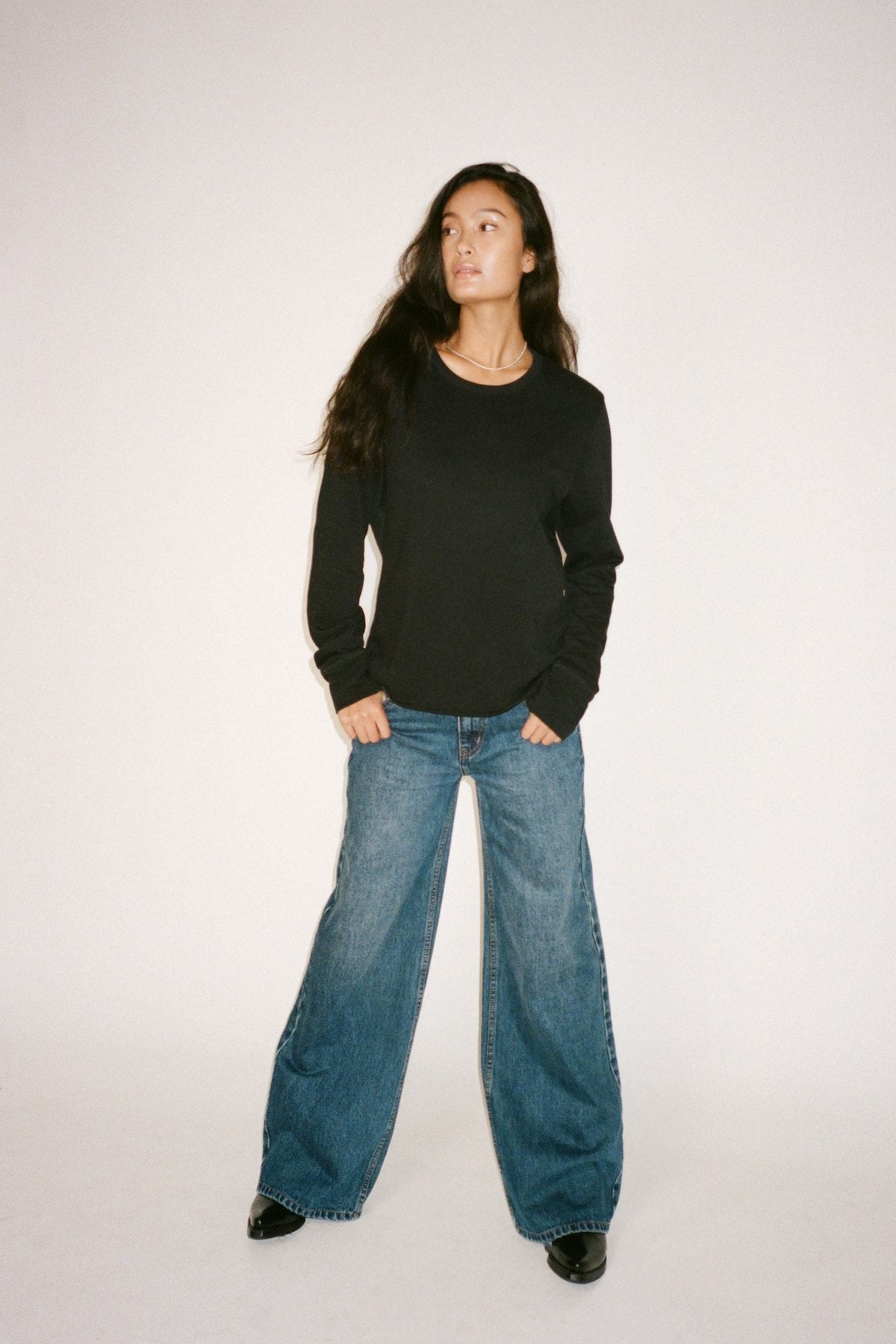 Hila - Light stretch crew neck top I Loden green