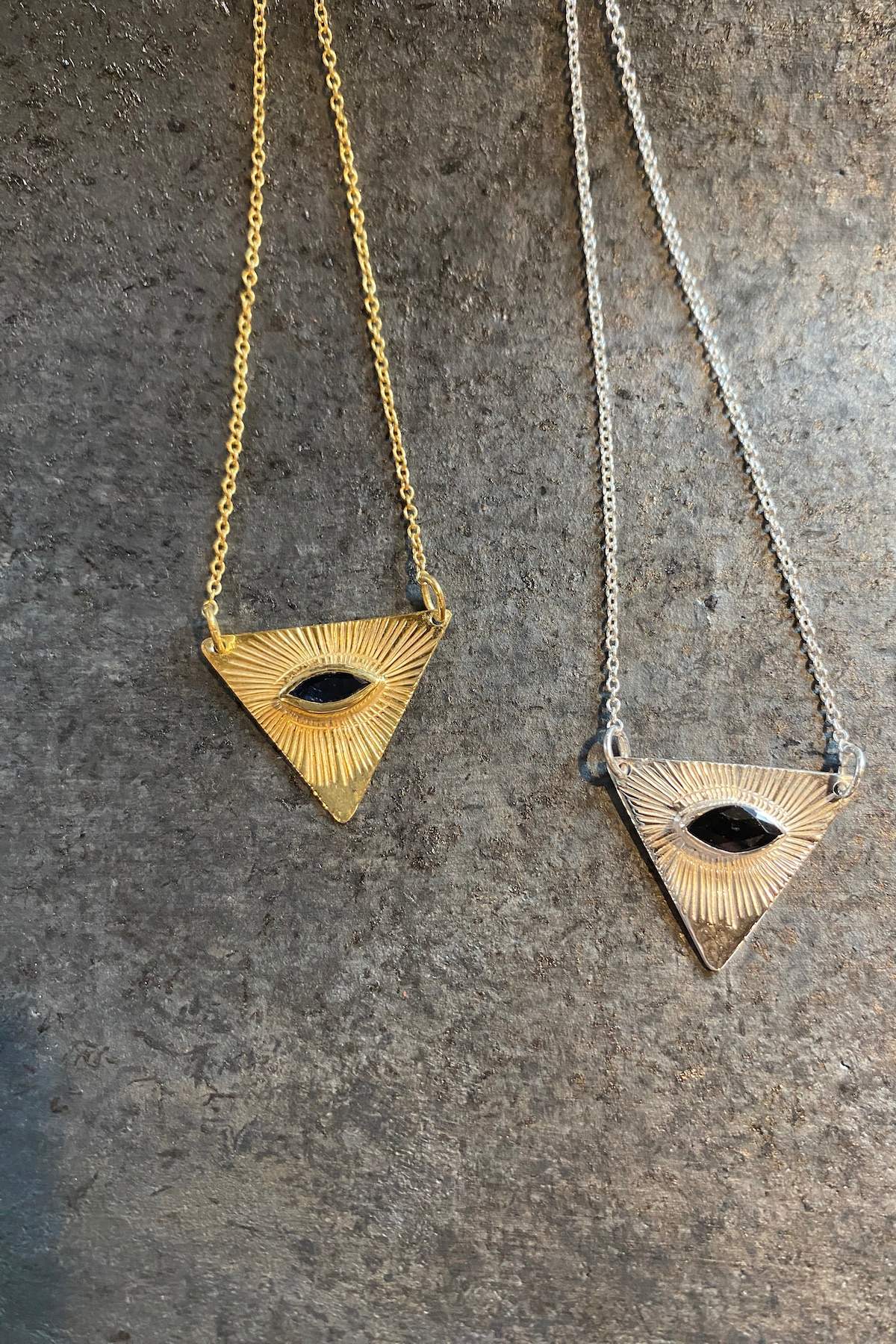 Chain w/ Triangle Eye Pendant - Nafsu I Silver