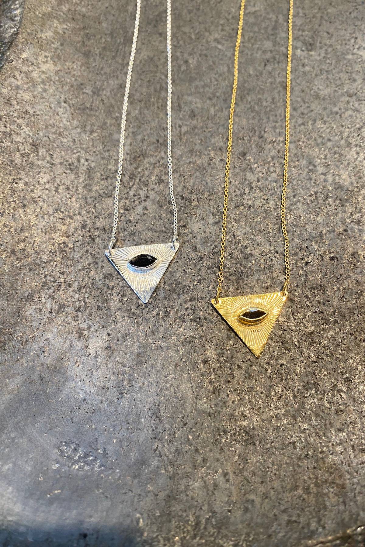 Chain w/ Triangle Eye Pendant - Nafsu I Silver