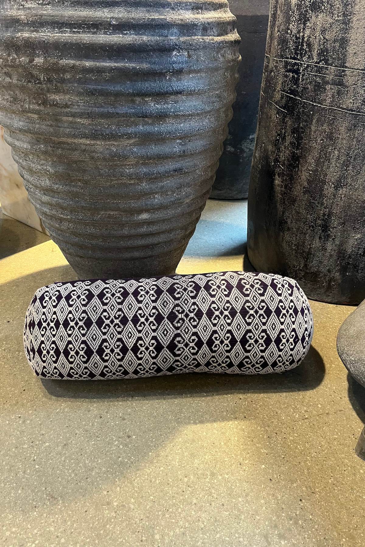 Round long pillow - Pillow 45x18 cm I Purple