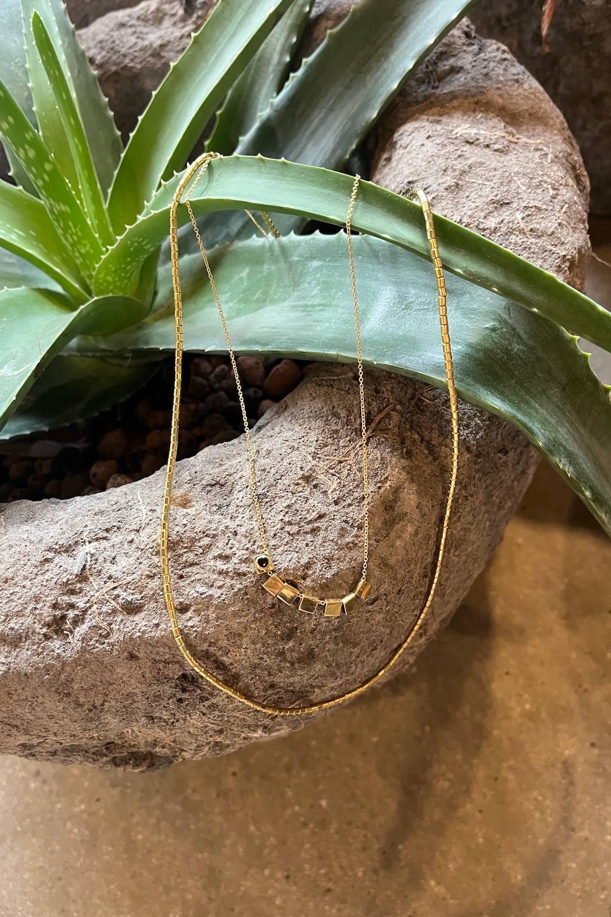 Square beads necklace - Nafsu I Gold