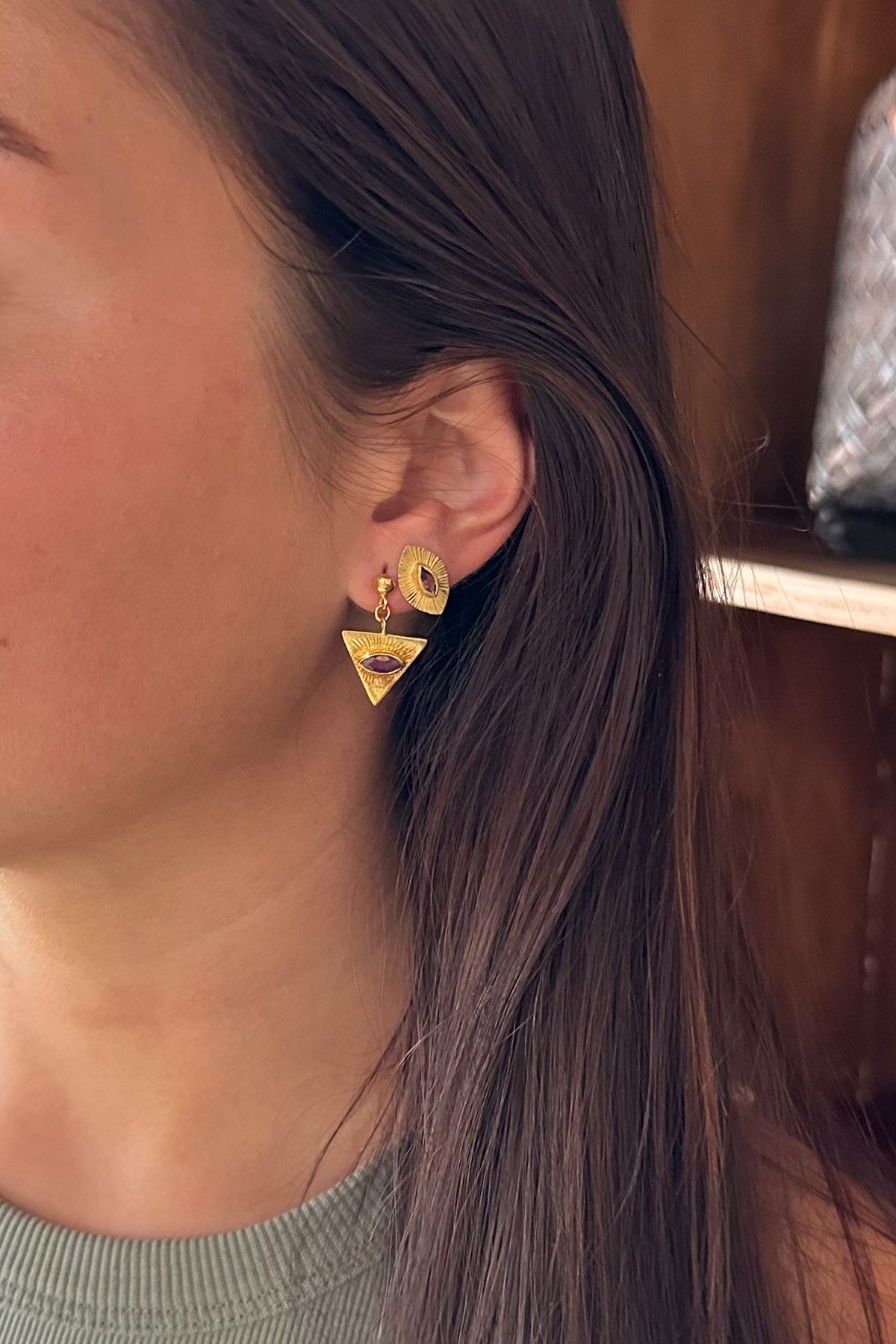 Nafsu - Earstick w/ Triangle Eye Pendant I Red Ruby