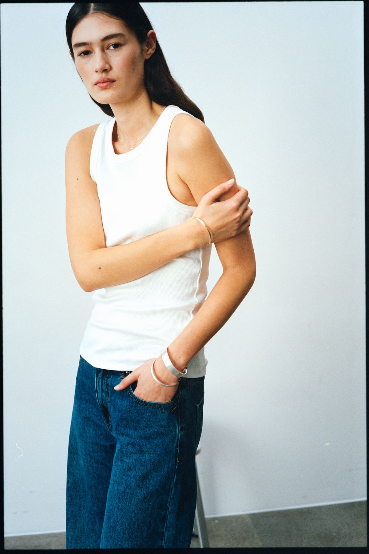 Slim hammered bracelet - Rabens Momento I Silver with Gold