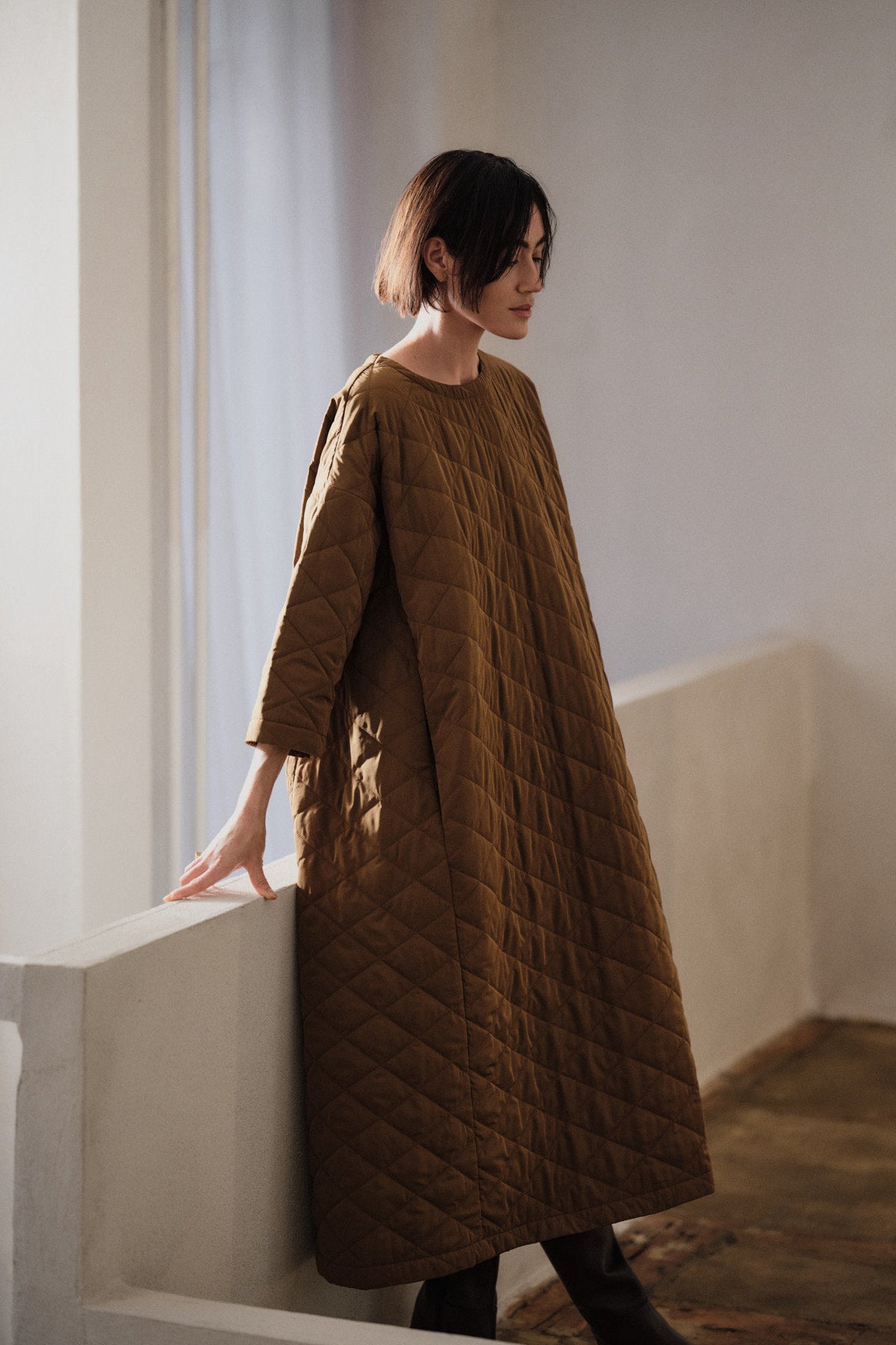 Pamala - Tech quilt dress I Chestnut