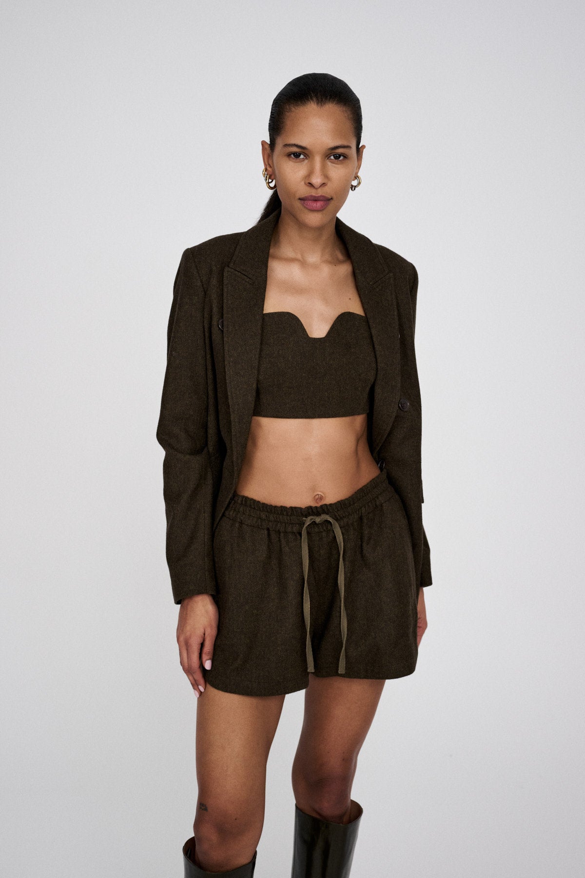 Akalie - Mini herringbone blazer I Dark brown