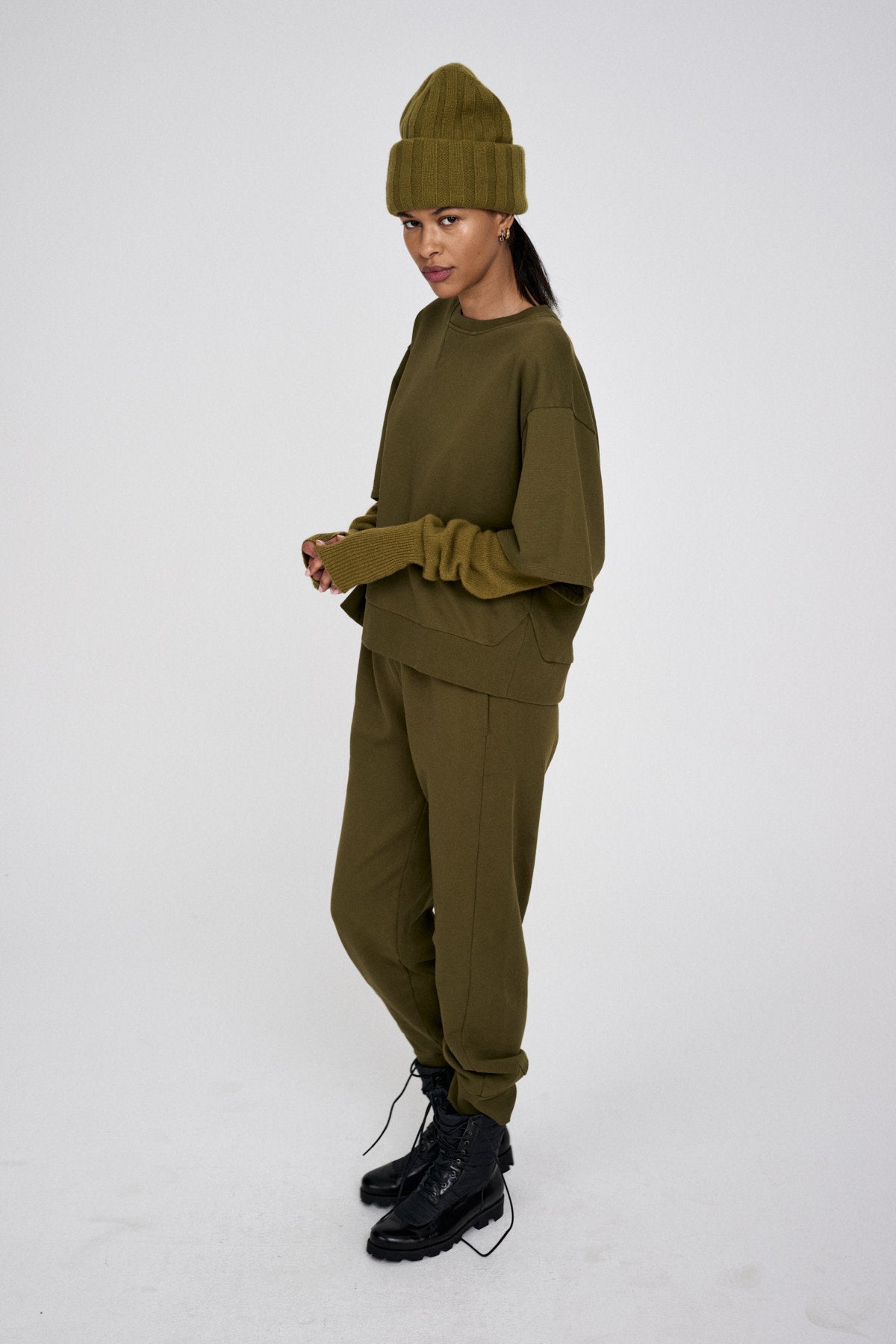Narah - Sweat top I Dark Olive