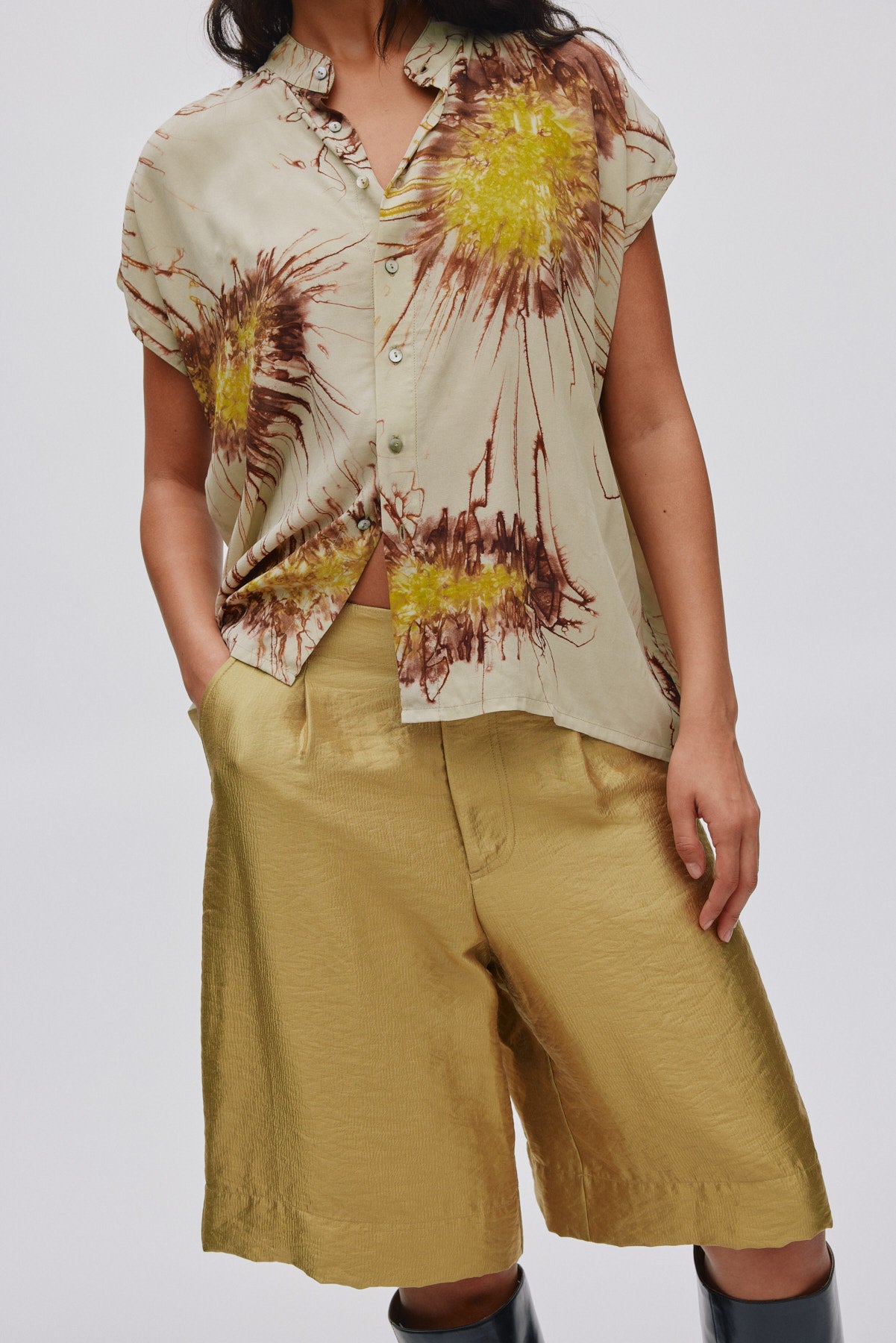 Heva - Sea urchin button blouse I Chartreuse combo