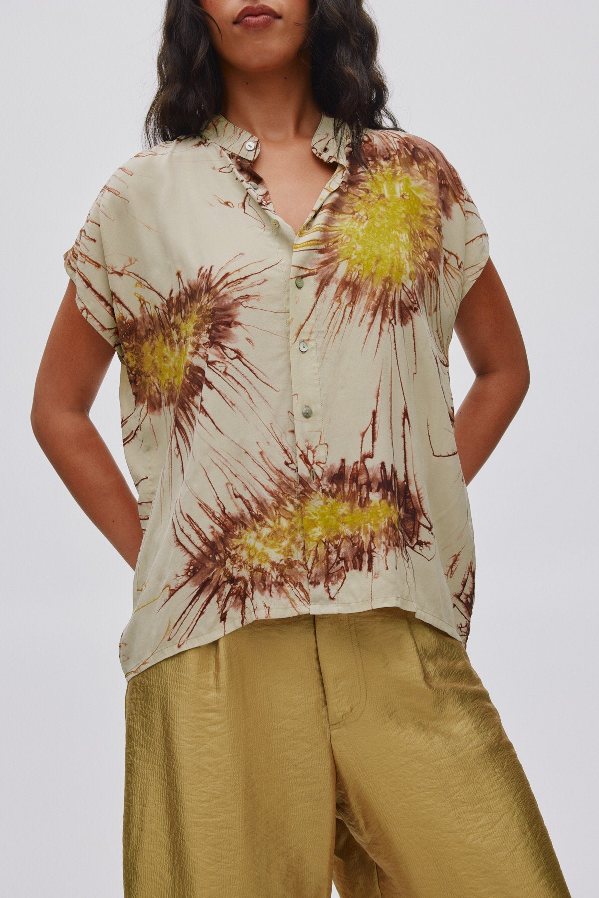 Heva - Sea urchin button blouse I Chartreuse combo