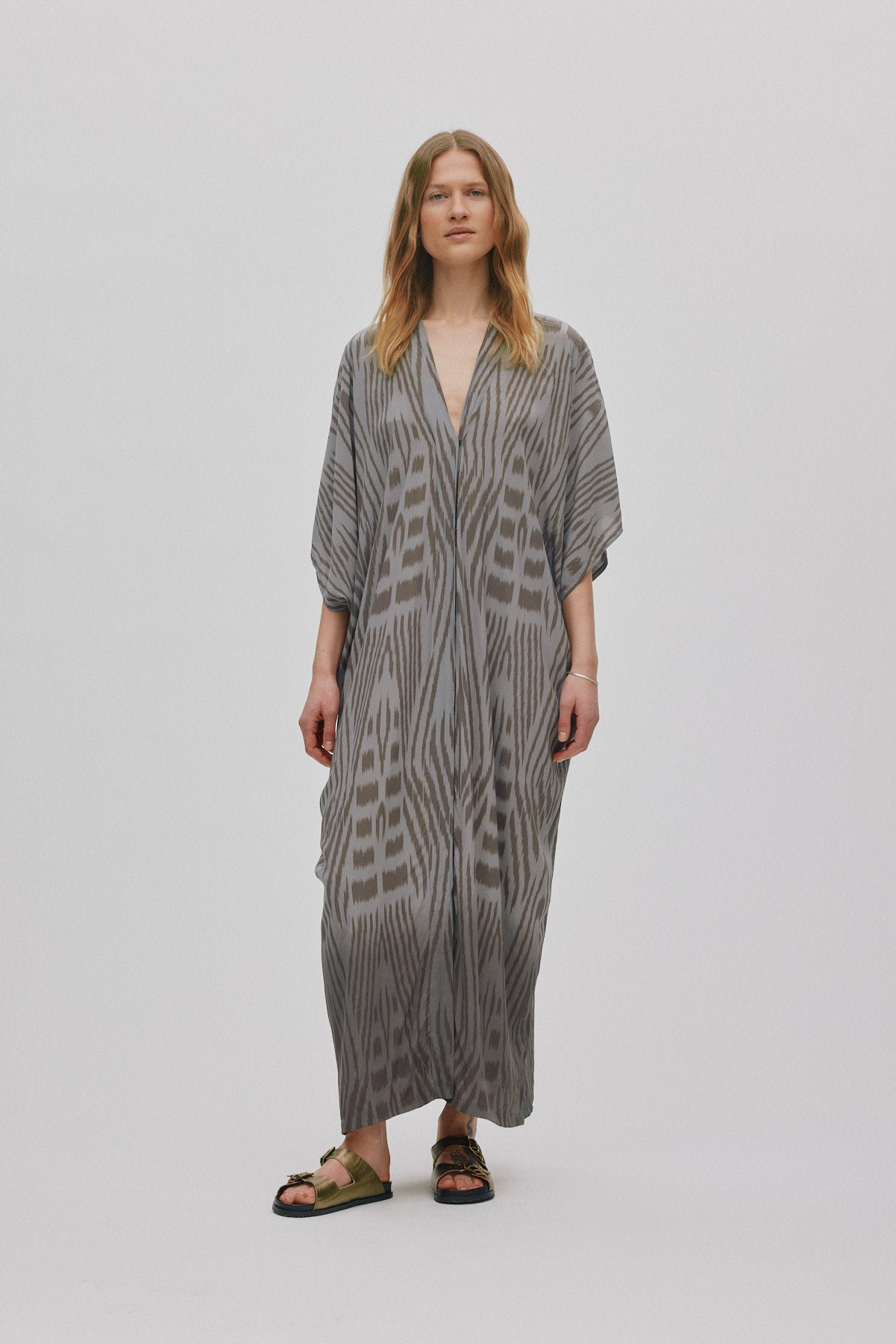 Alesandra - Ombre ikat kimono dress I Asphalt combo
