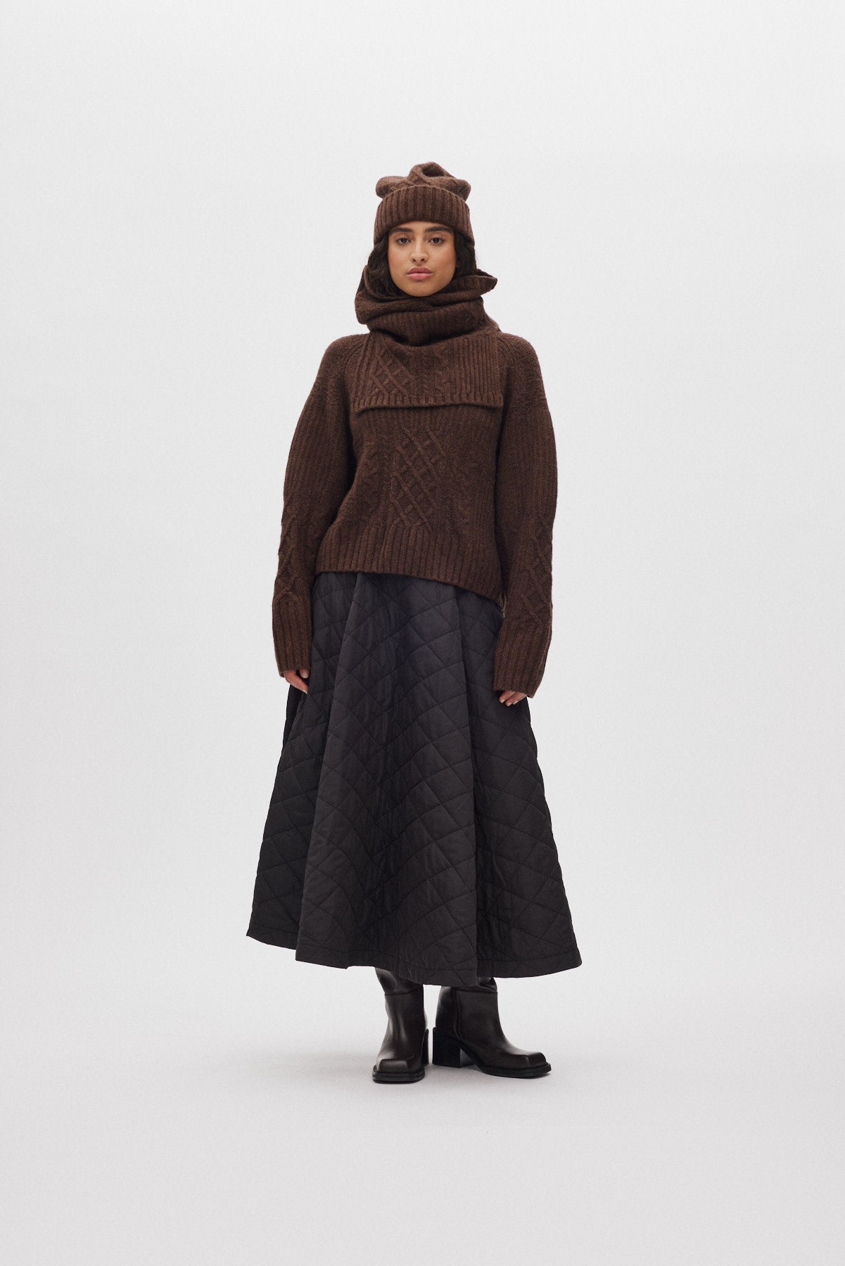 Majda - Patchwork knit hat I Brown