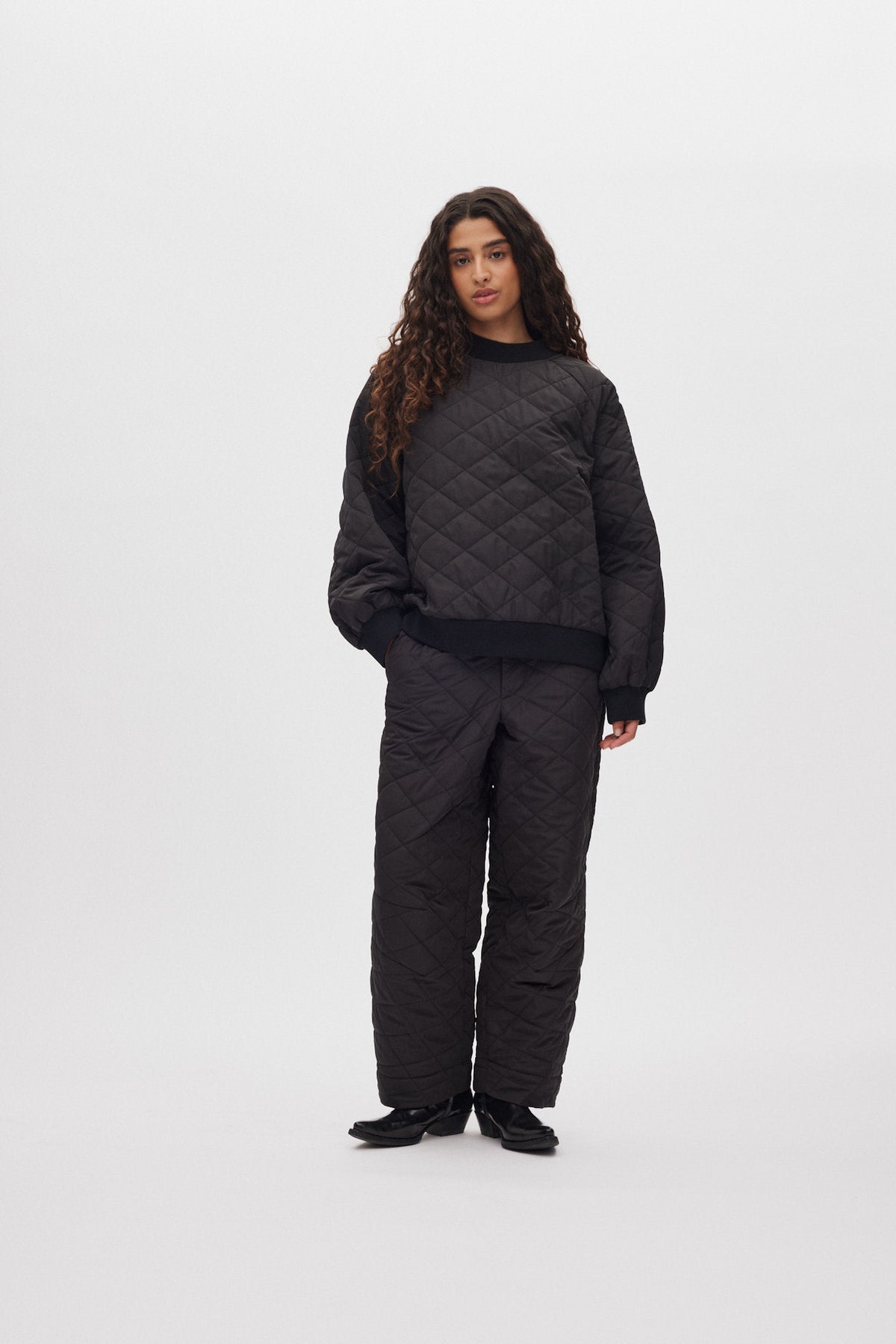Padme - Tech quilt top I Black