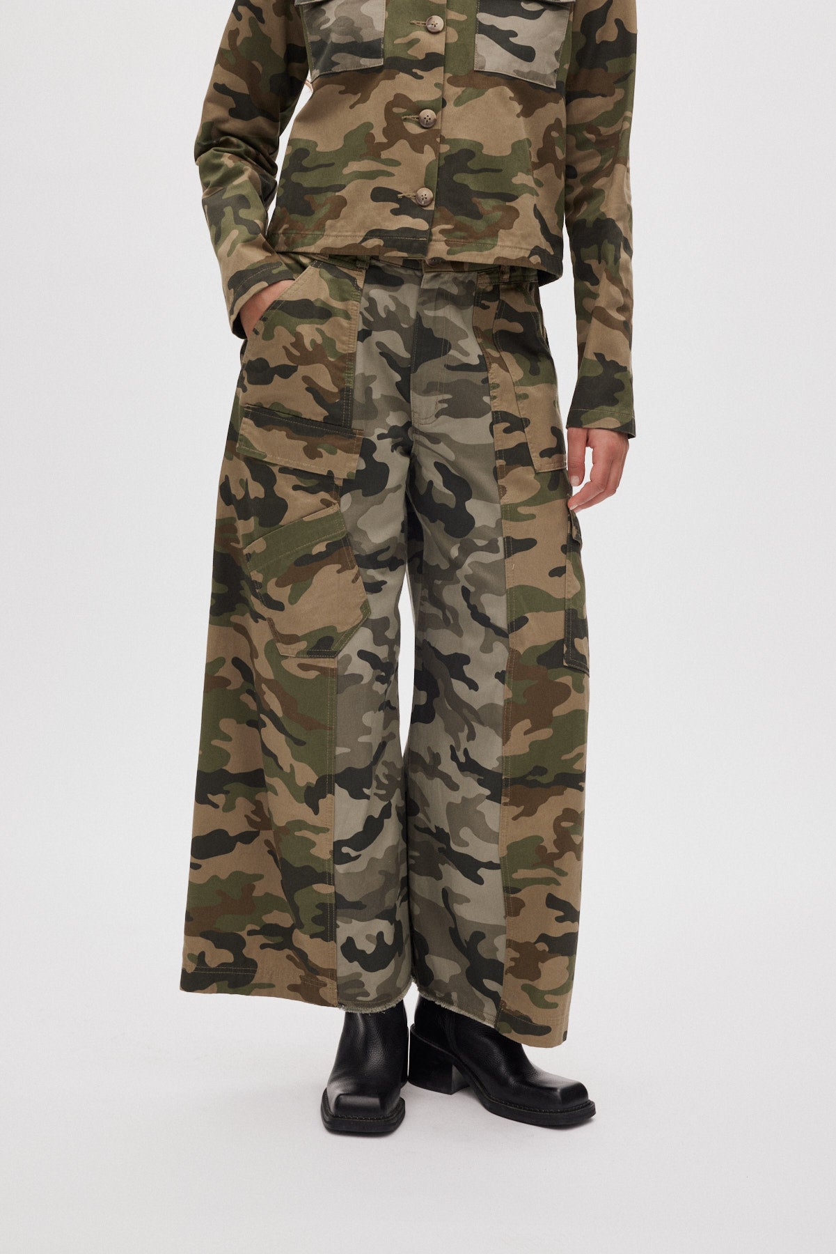 Niva - Camo patchwork pants I Camo combo