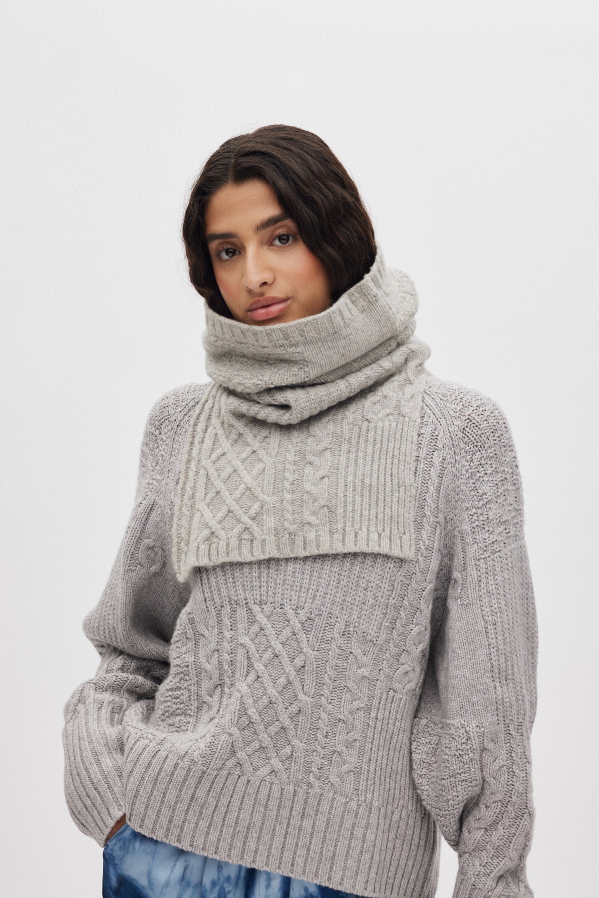 Tamy - Patchwork knit neck warmer I Light grey melange