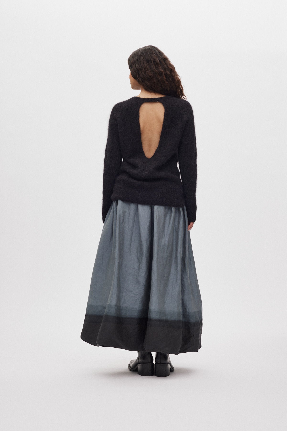 Almas - Horizon full skirt I Grey/black