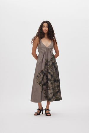Maple - Lava v-front dress I Grey green combo