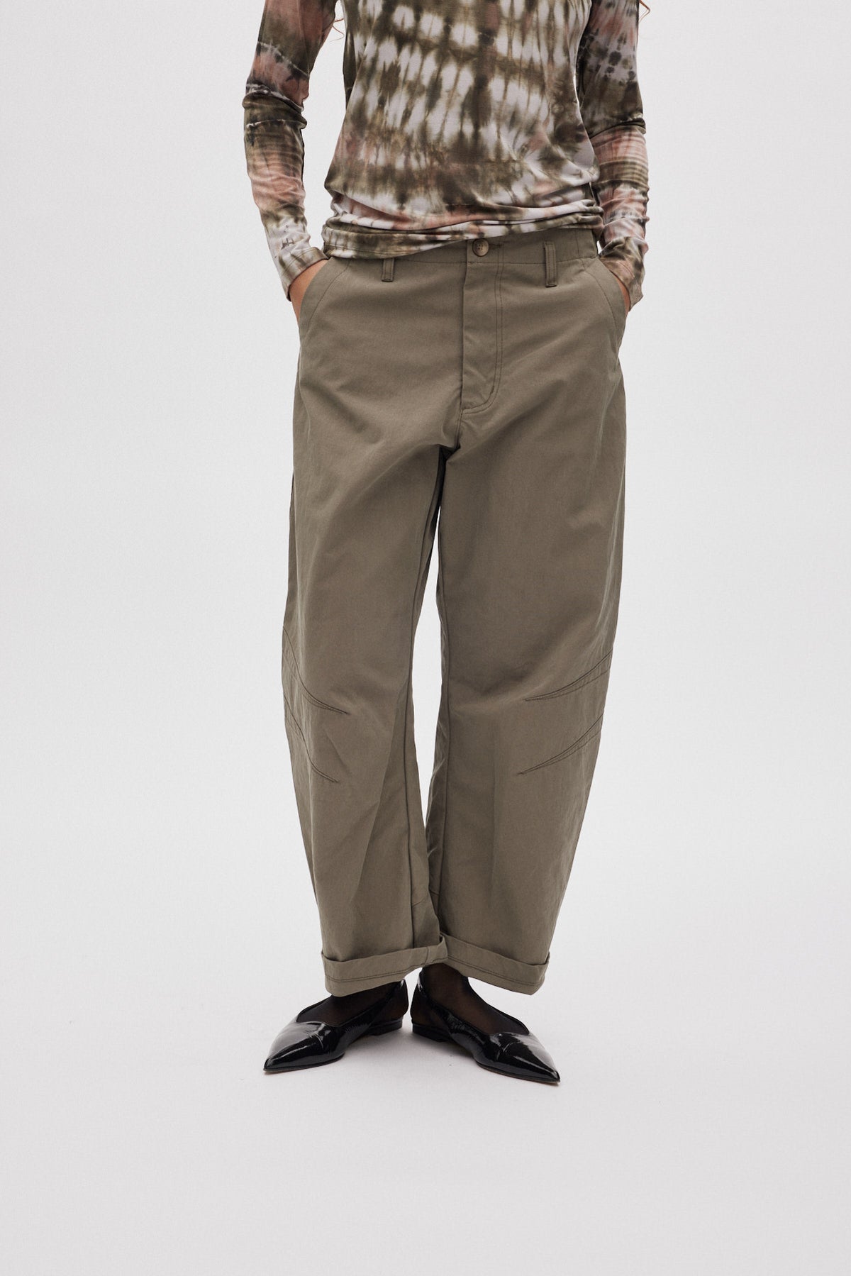 October - Utility shaped pants I Asphalt