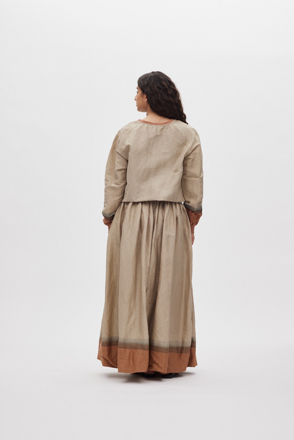 Ommi - Horizon sweat top I Silver/rust