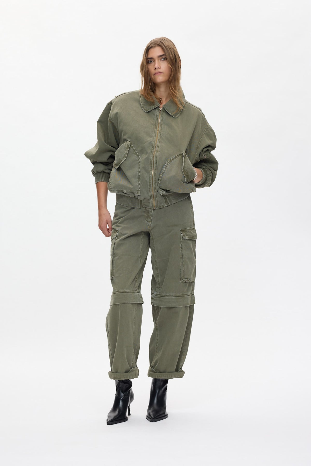 Ezmira - Canvas padded bomber I Washed sage