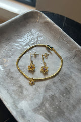 Stem Flower Stud - Nafsu I Gold w/ purple stone