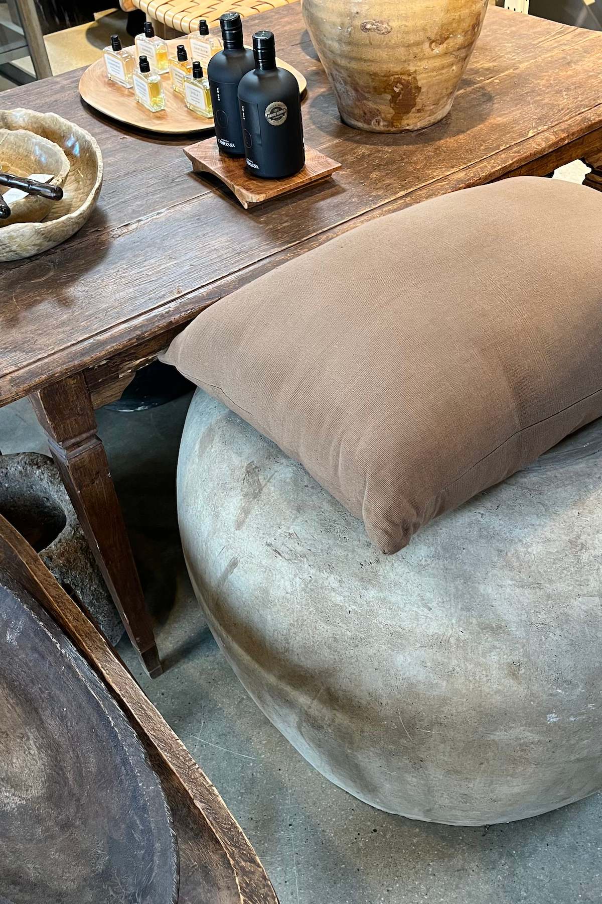 Cotton pillow - Rabens Apartment I Brown