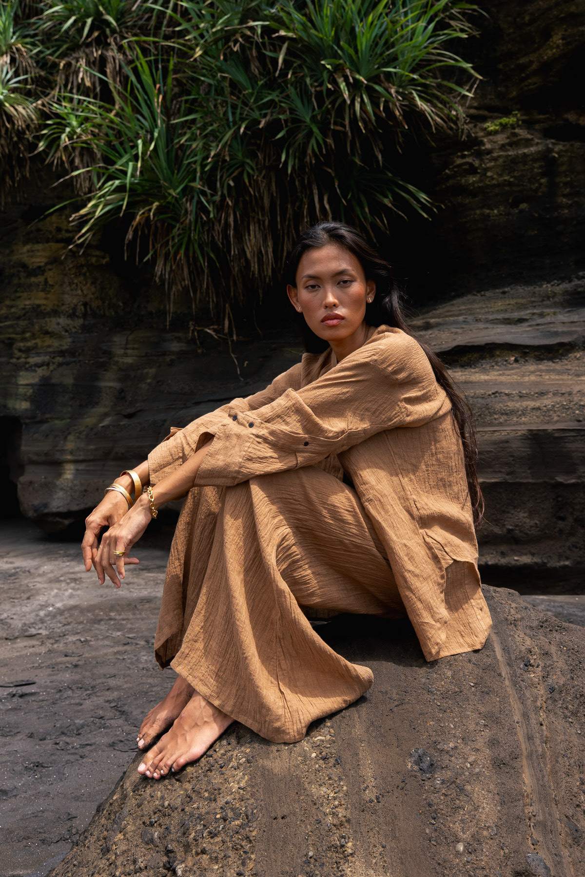 Karam - Crinkled wide leg pants I Walnut