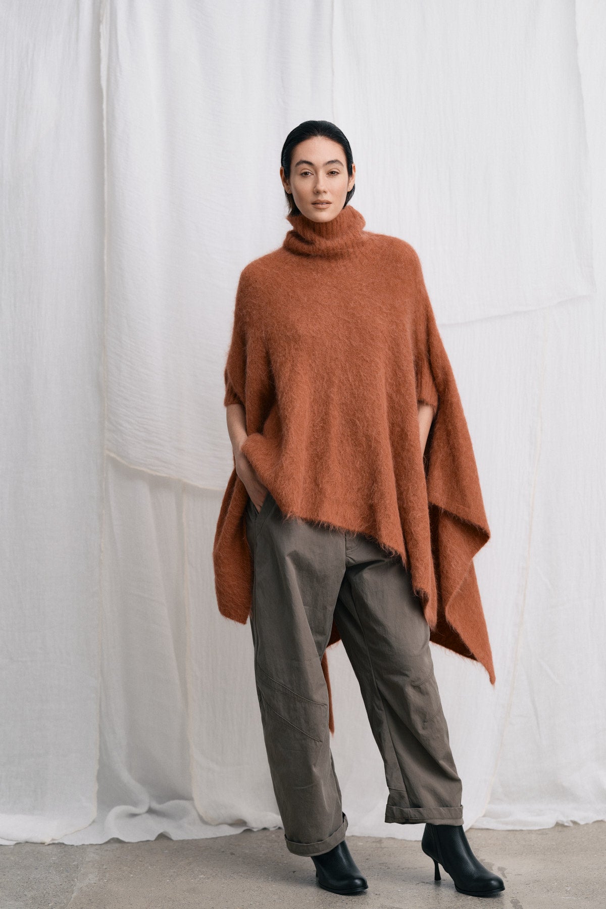 October - Utility shaped pants I Asphalt