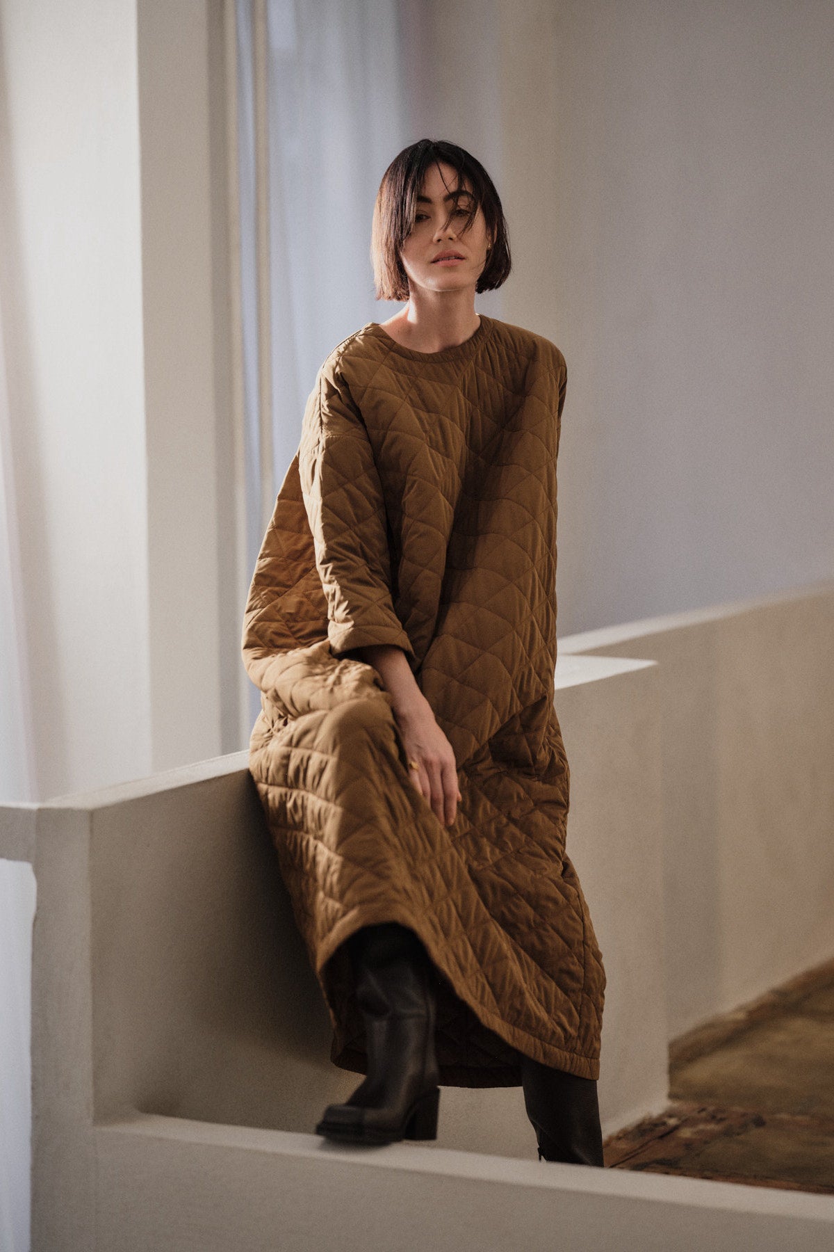 Pamala - Tech quilt dress I Chestnut