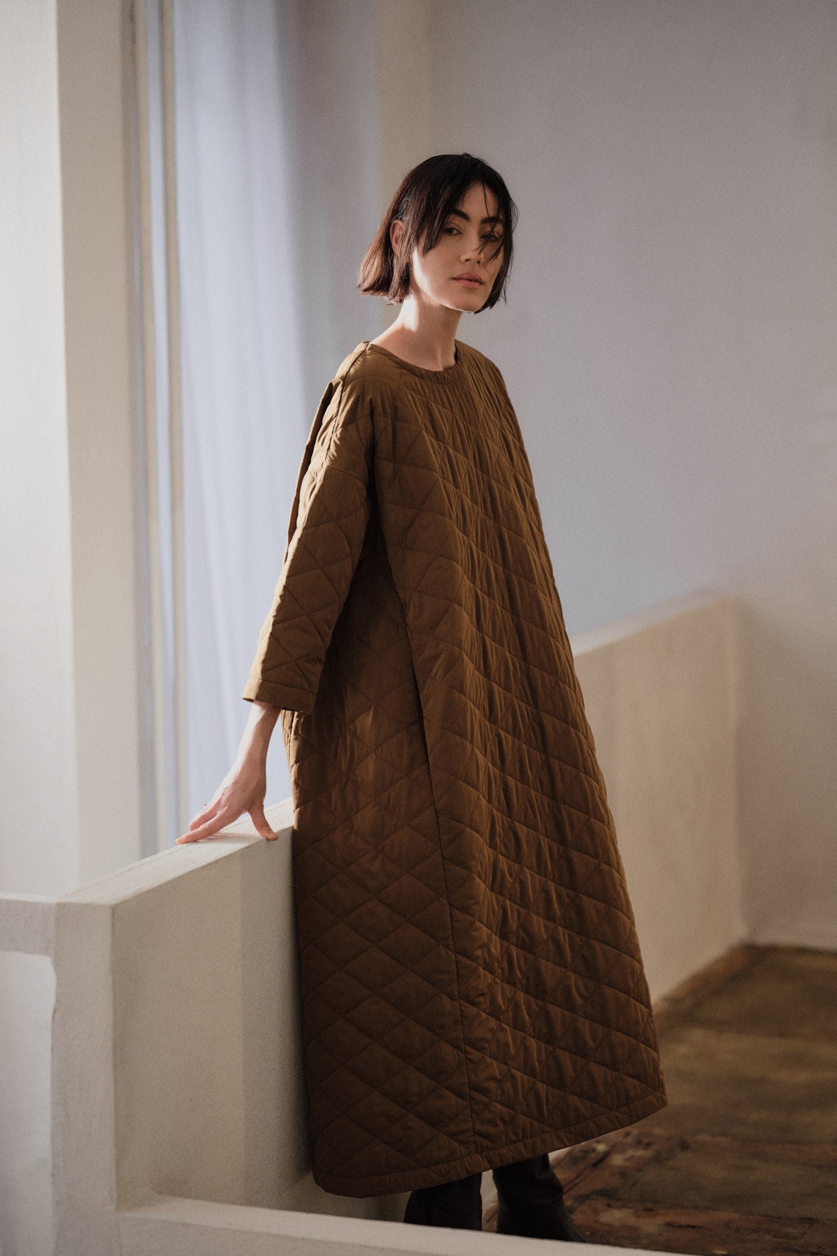 Pamala - Tech quilt dress I Chestnut
