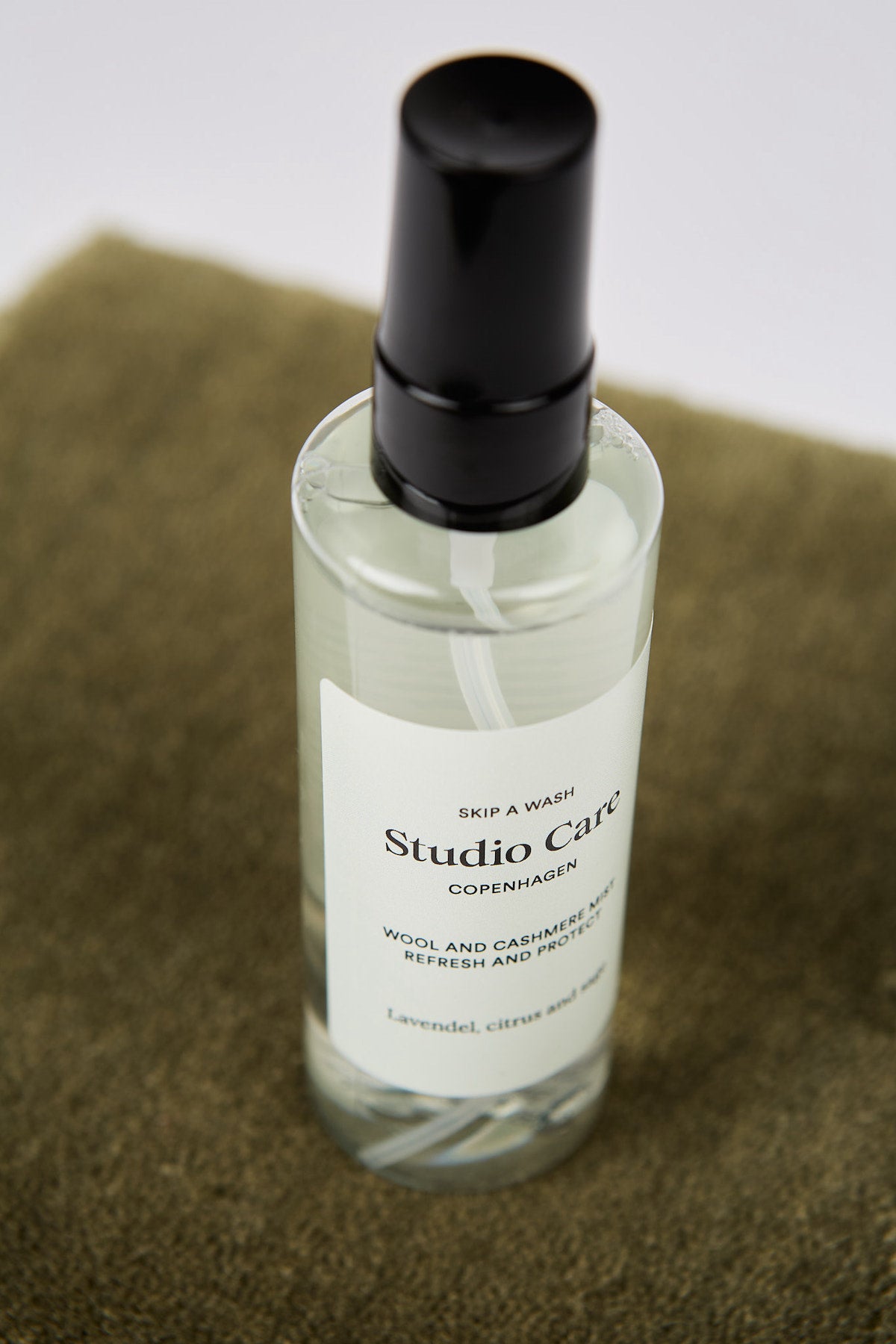 Wool & Cashmere Mist - Studio Care Copenhagen I Lavender, Citrus & Sage