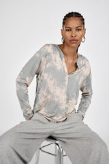 Matie - Misty placket long sleeve top I Aluminium combo