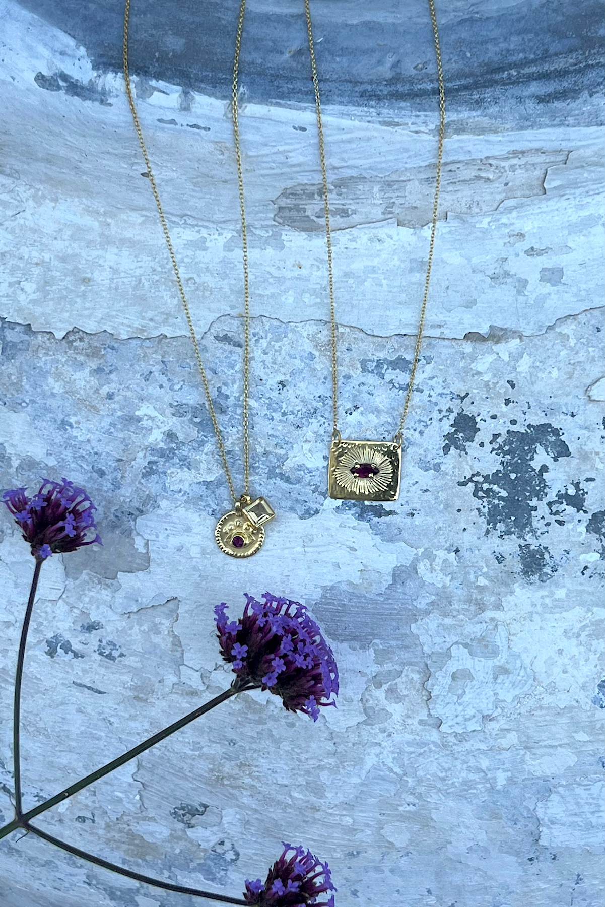 Nafsu - Necklace w/eye and square pendant I Bright combo